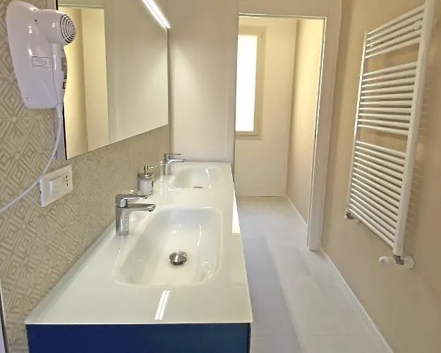 Residenza Del Duse 게스트하우스 3*